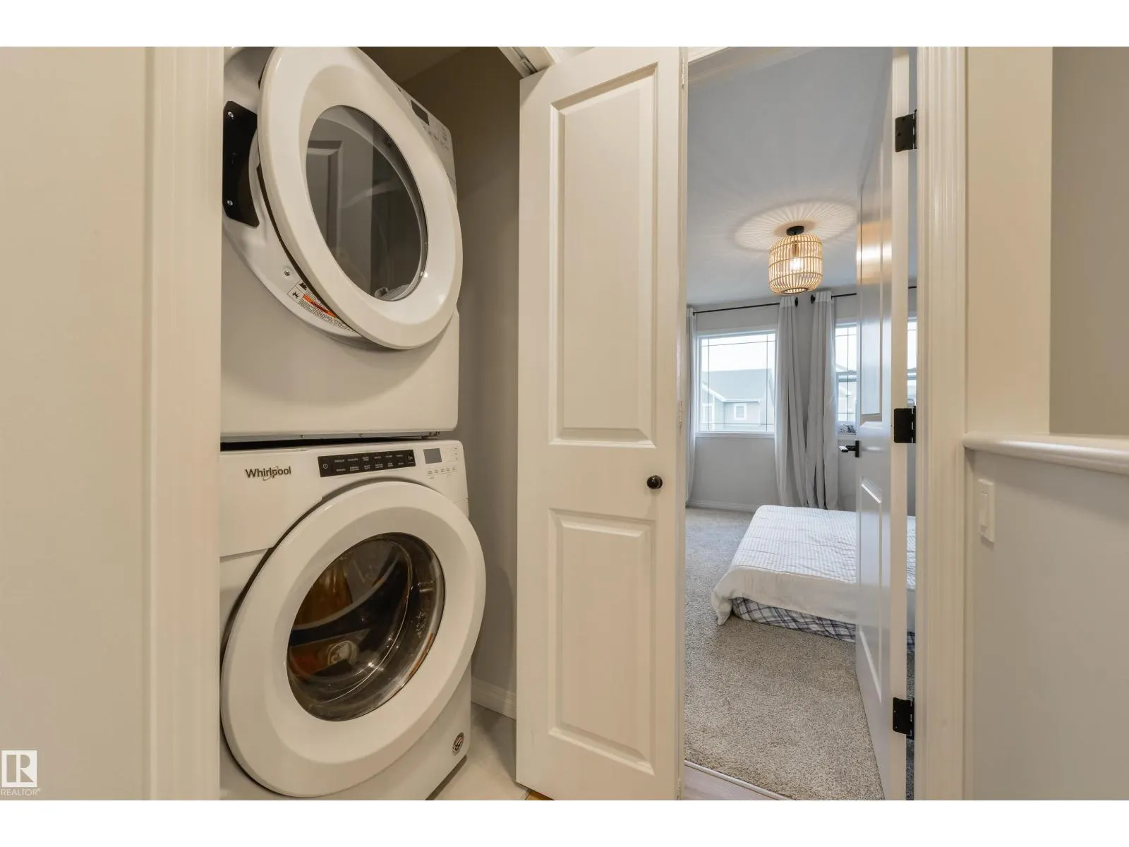 17648 62 ST NW