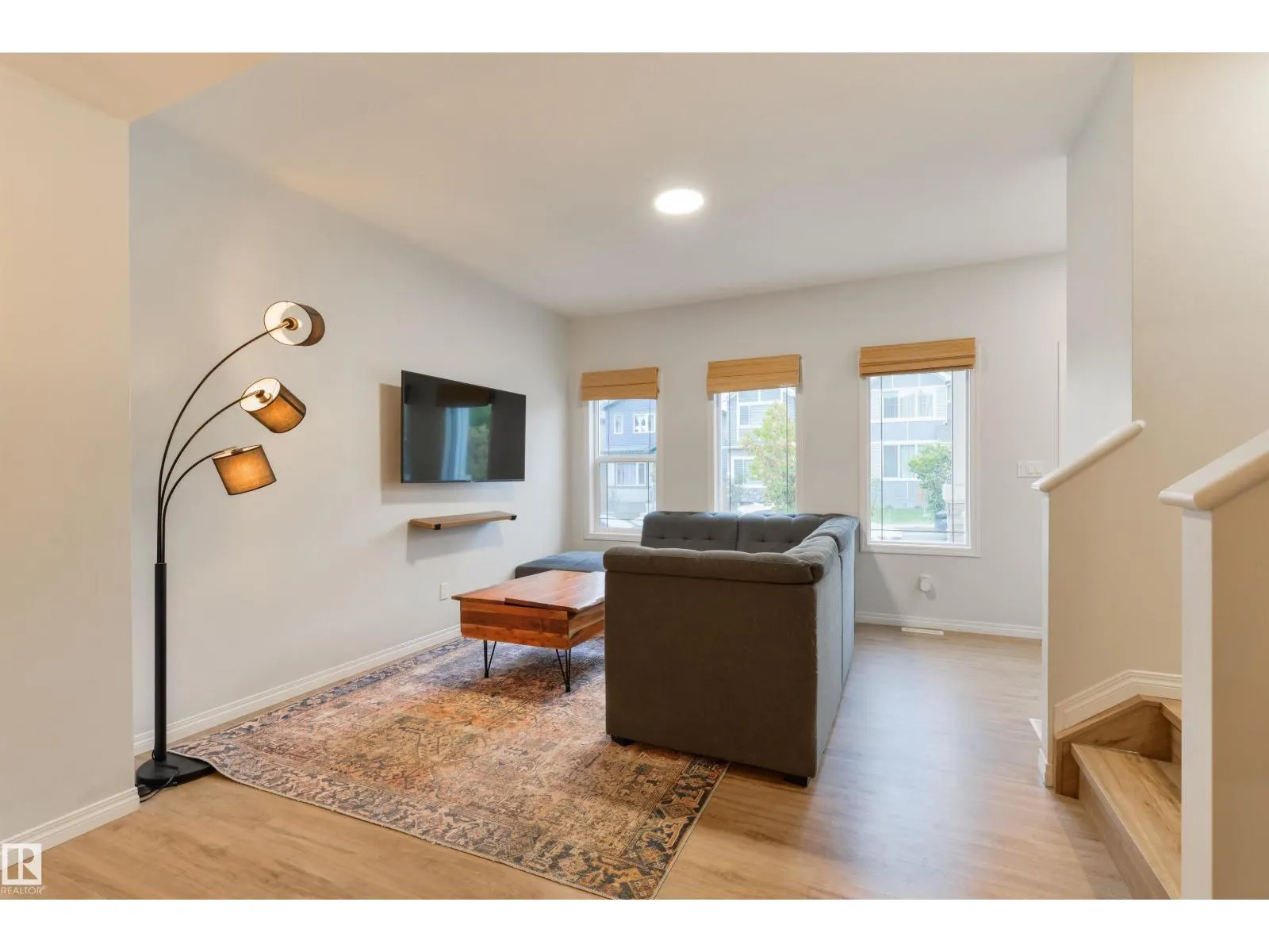 17648 62 ST NW