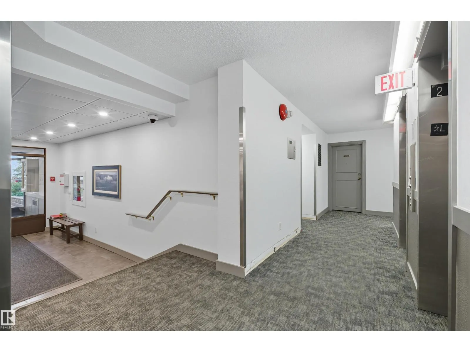 #602 9929 113 ST NW