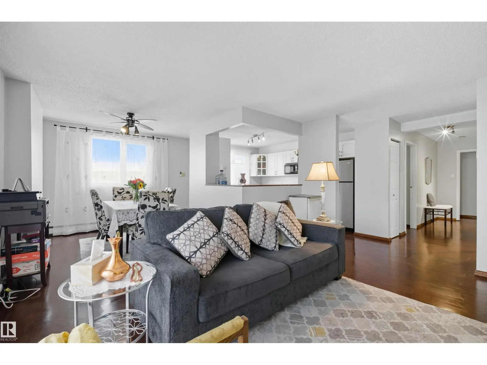 #602 9929 113 ST NW