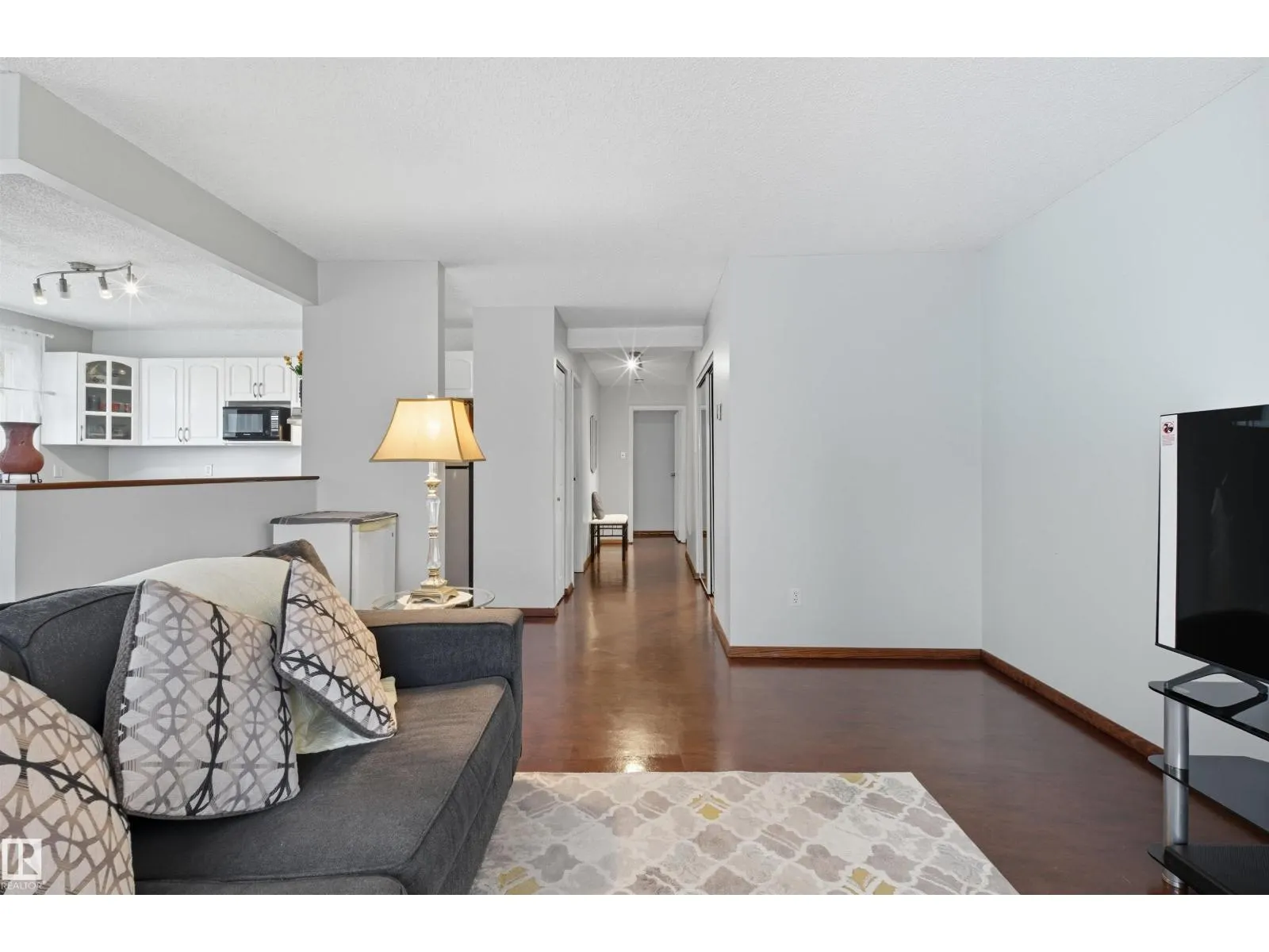 #602 9929 113 ST NW