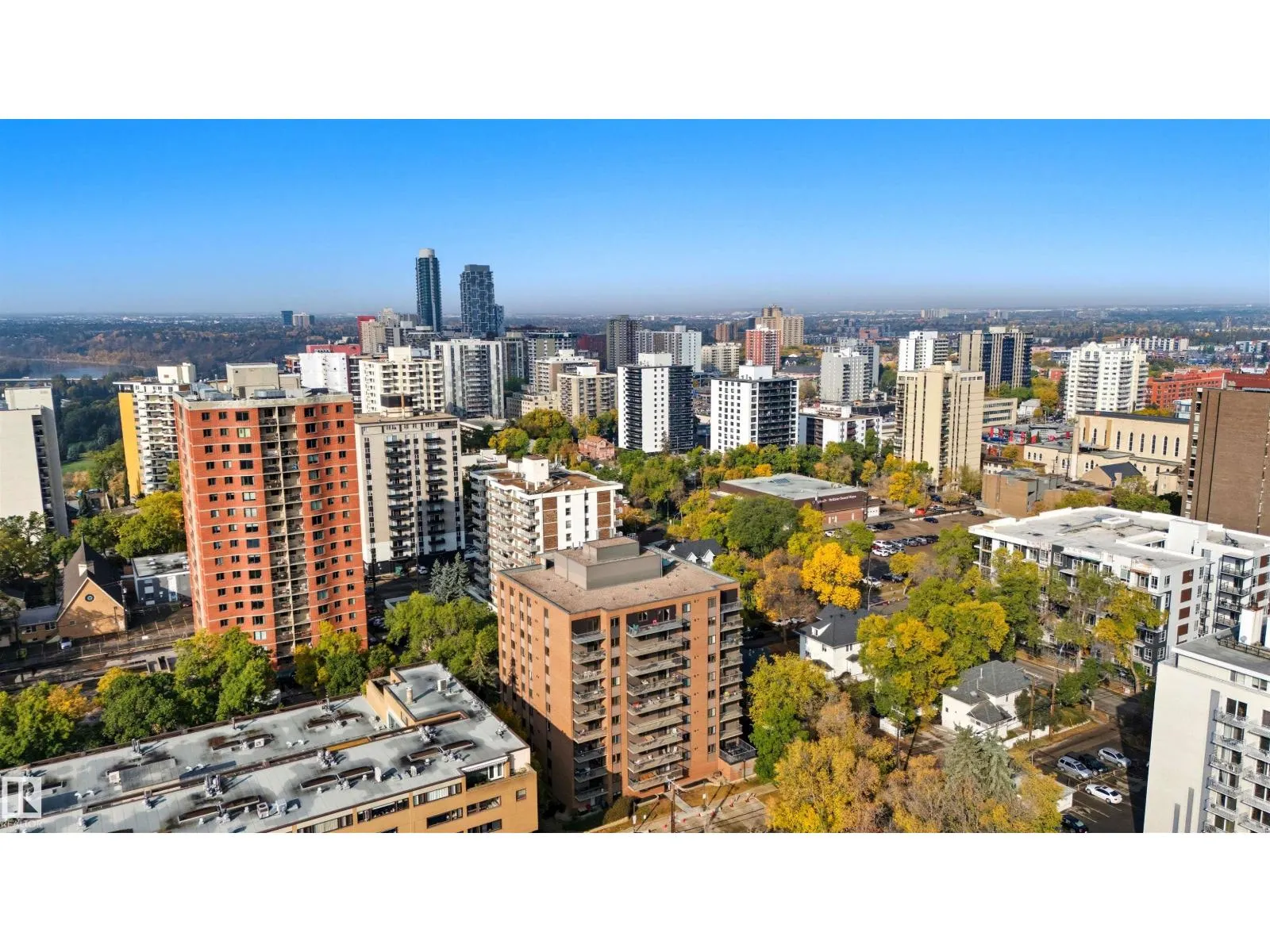 #602 9929 113 ST NW