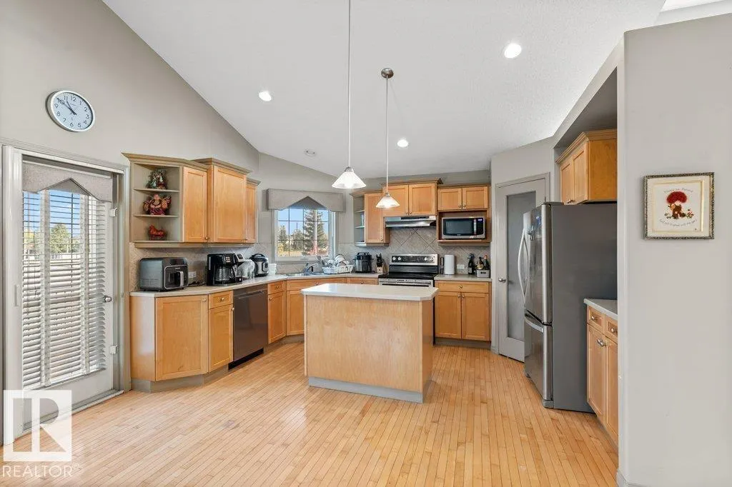 389 HEATH RD NW