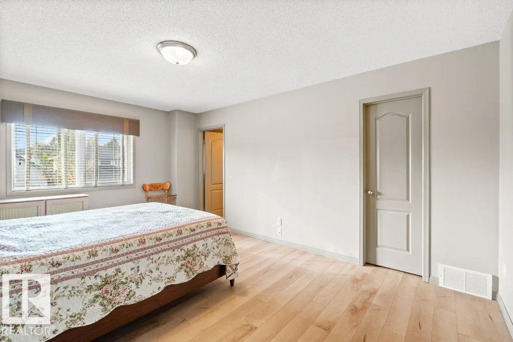 389 HEATH RD NW