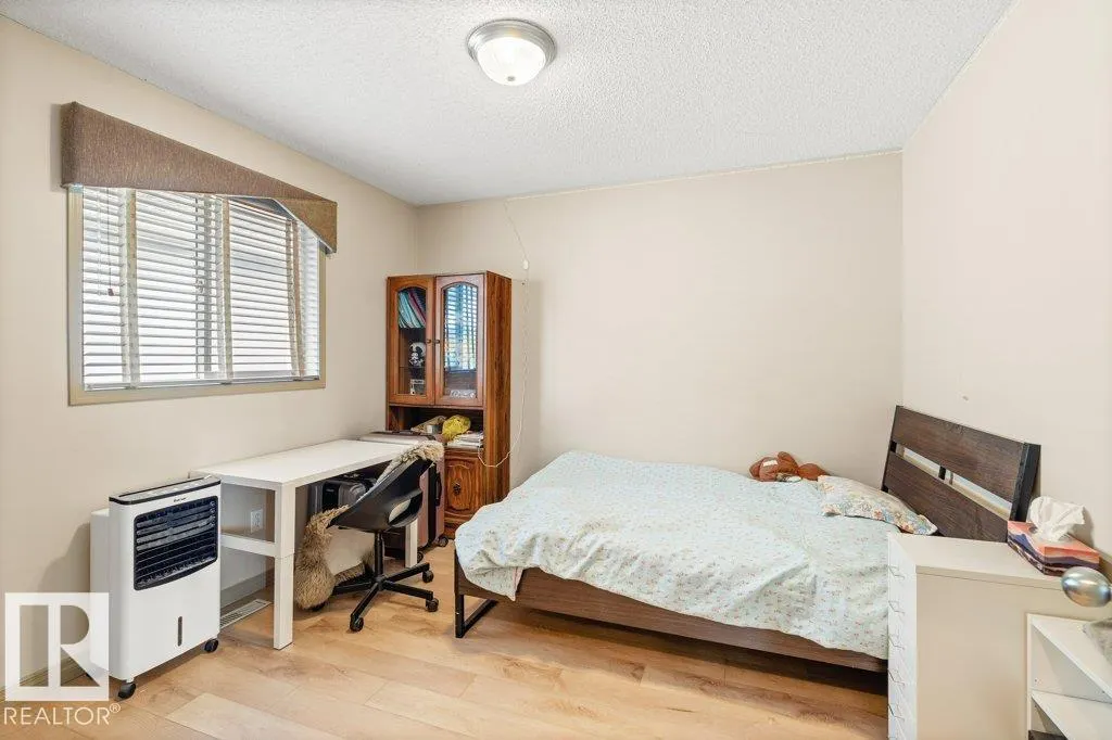 389 HEATH RD NW