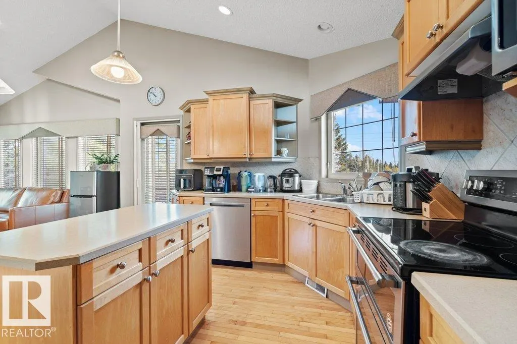 389 HEATH RD NW