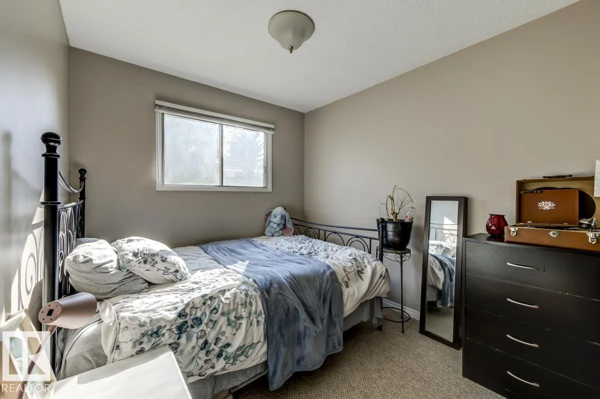 67 CORINTHIA DR