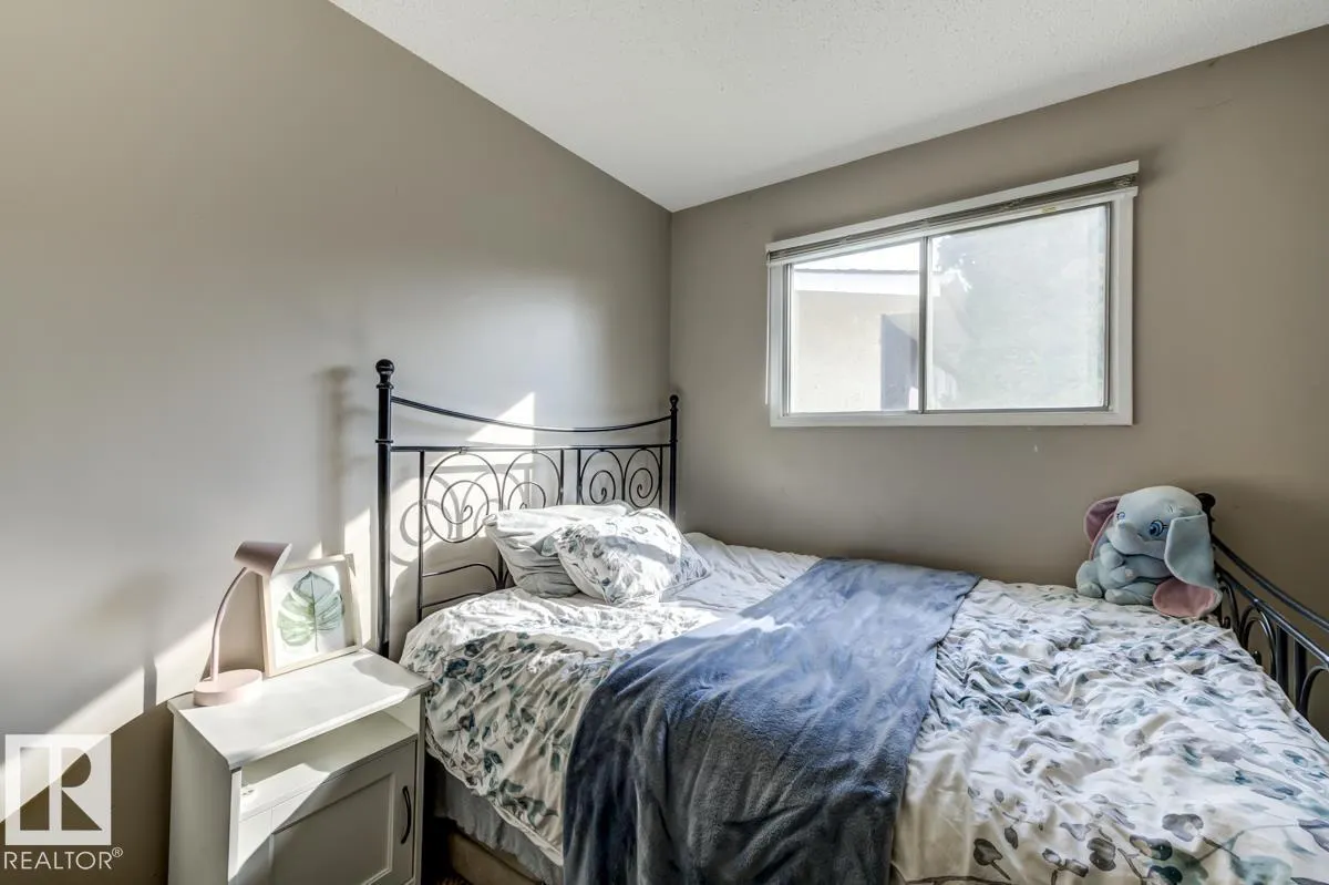 67 CORINTHIA DR