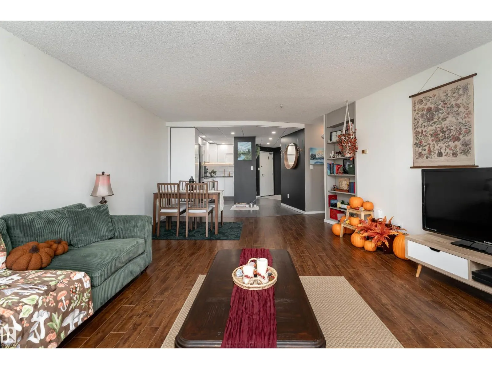#508 10045 117 ST NW