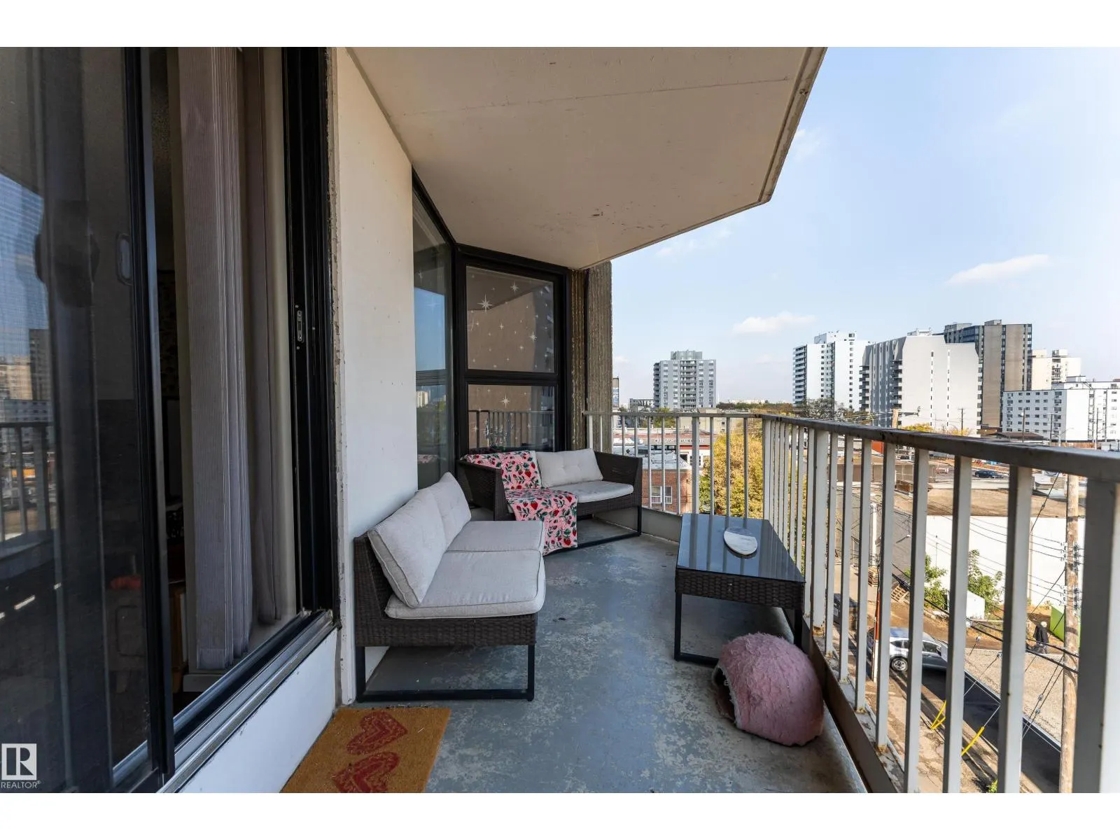 #508 10045 117 ST NW