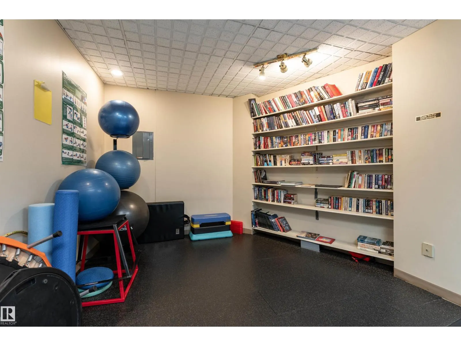 #508 10045 117 ST NW
