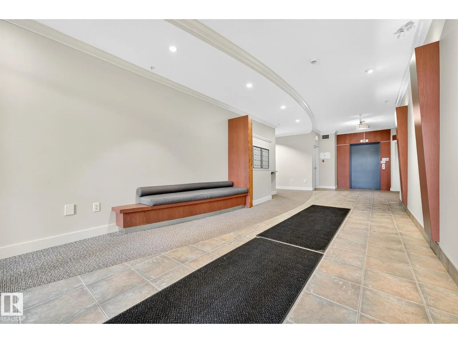 #406 14205 96 AV NW