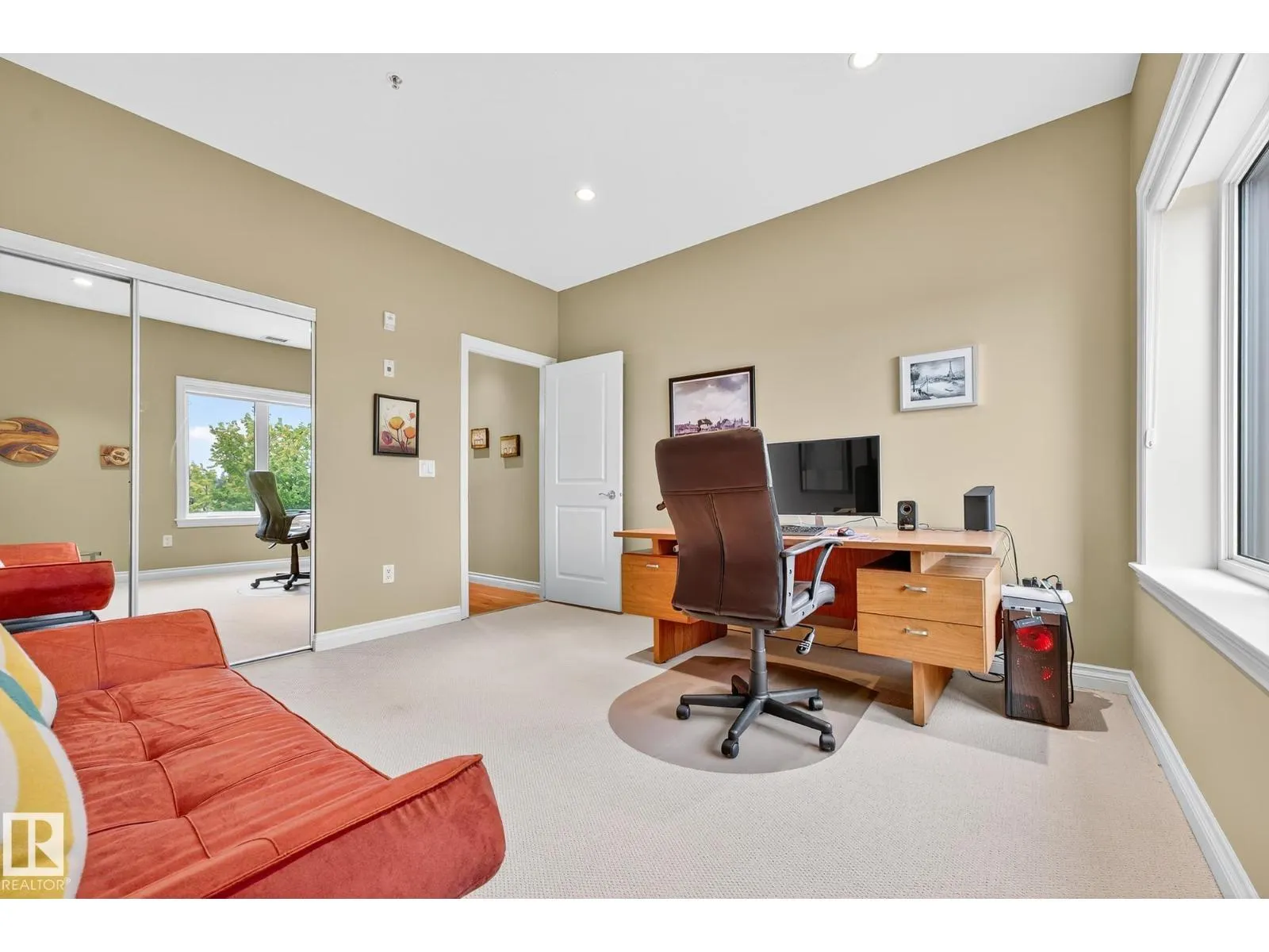 #406 14205 96 AV NW