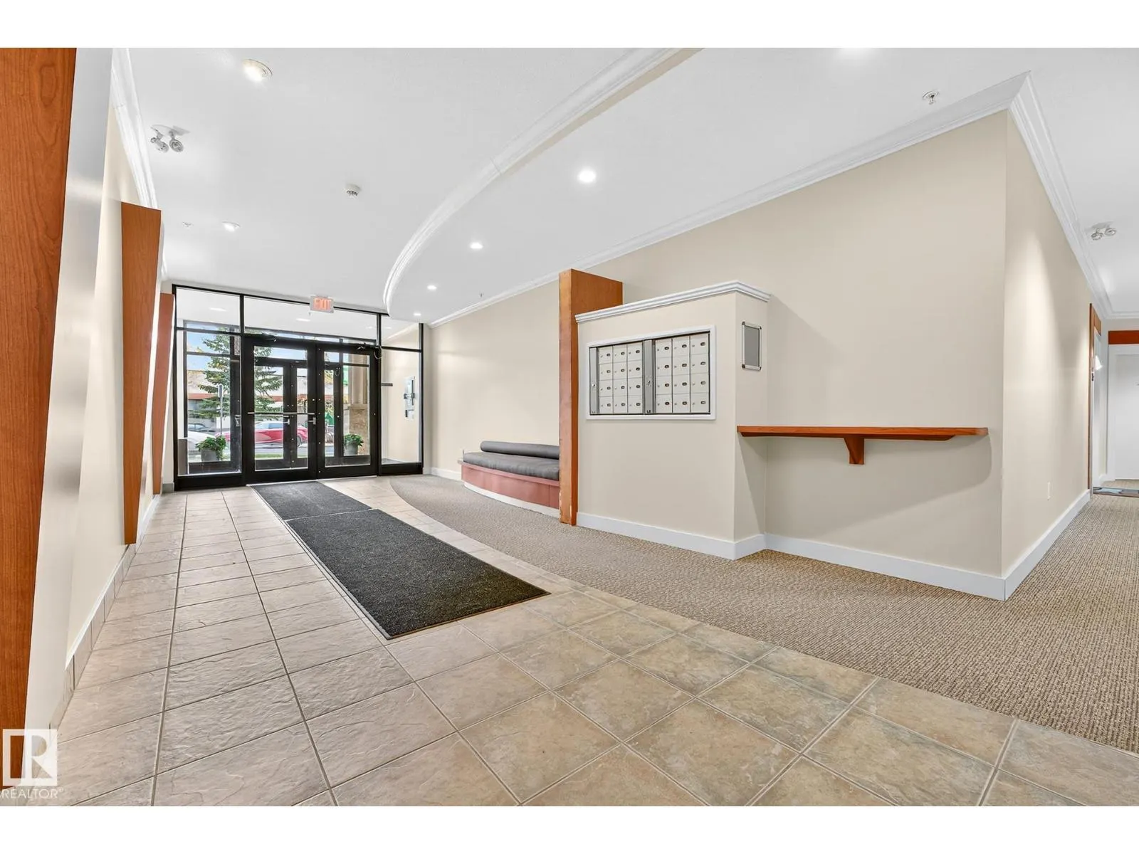 #406 14205 96 AV NW