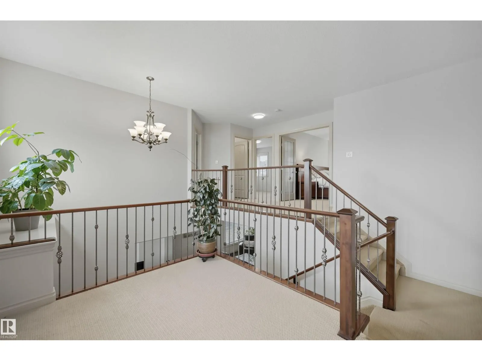 3411 MACNEIL LI NW