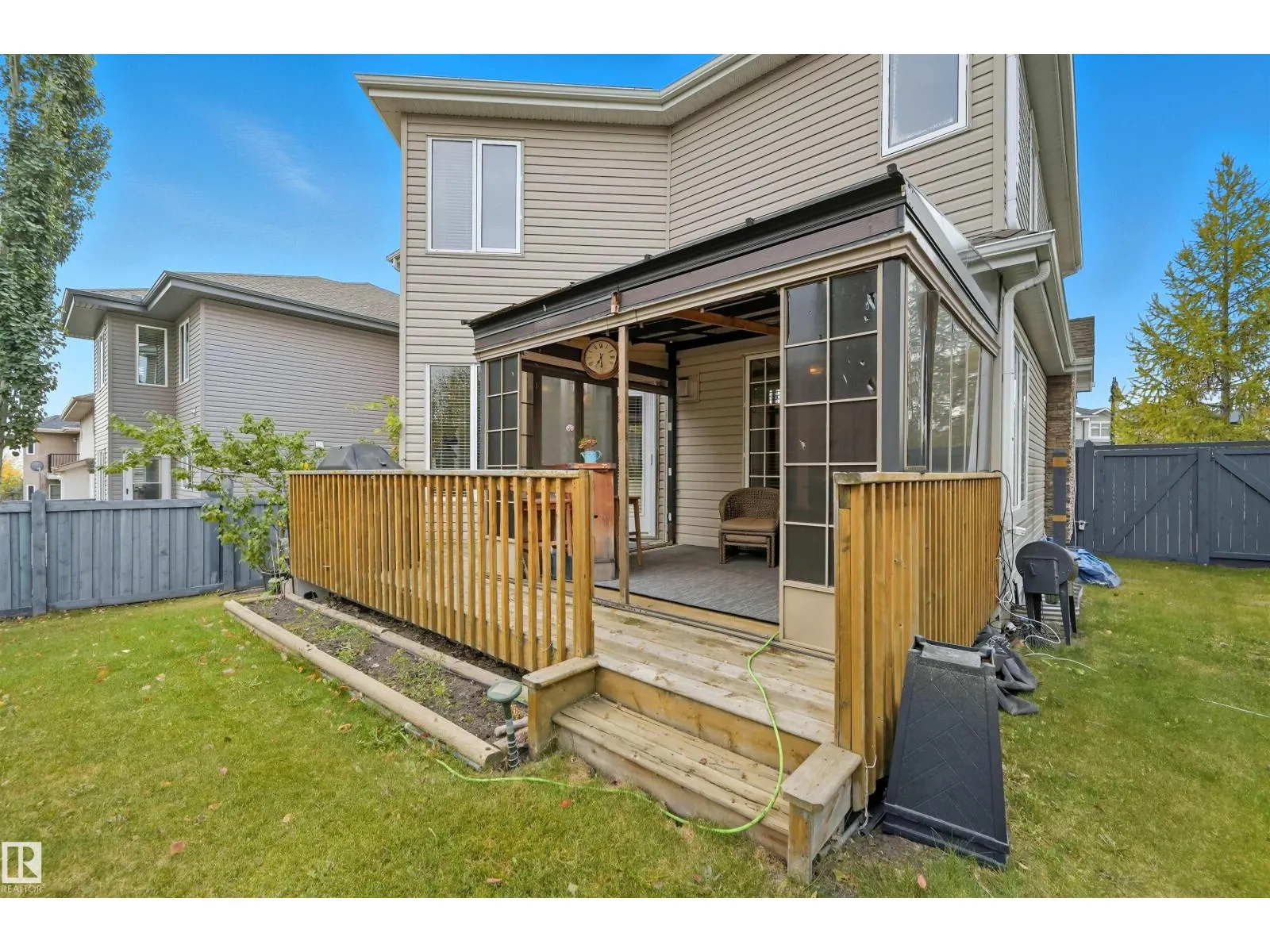 3411 MACNEIL LI NW