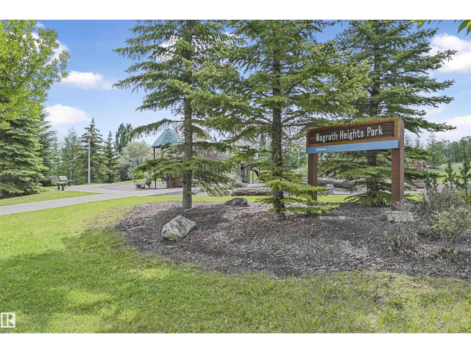 3411 MACNEIL LI NW