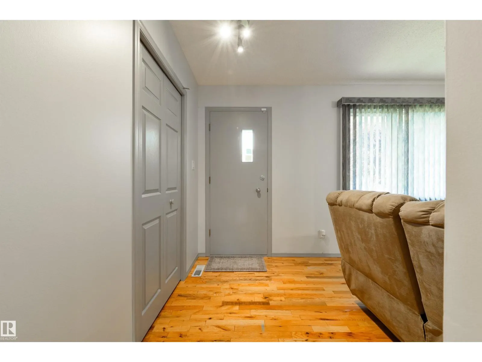 10524 35 AV NW