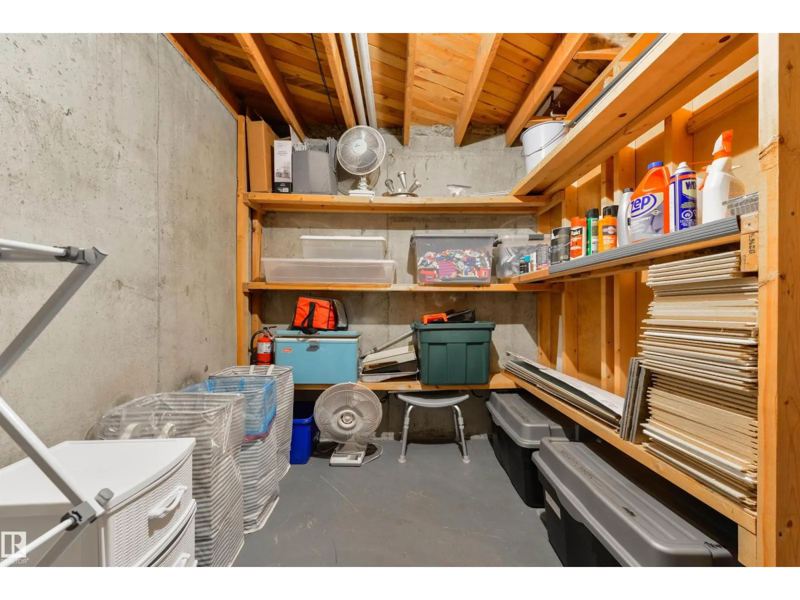 10524 35 AV NW