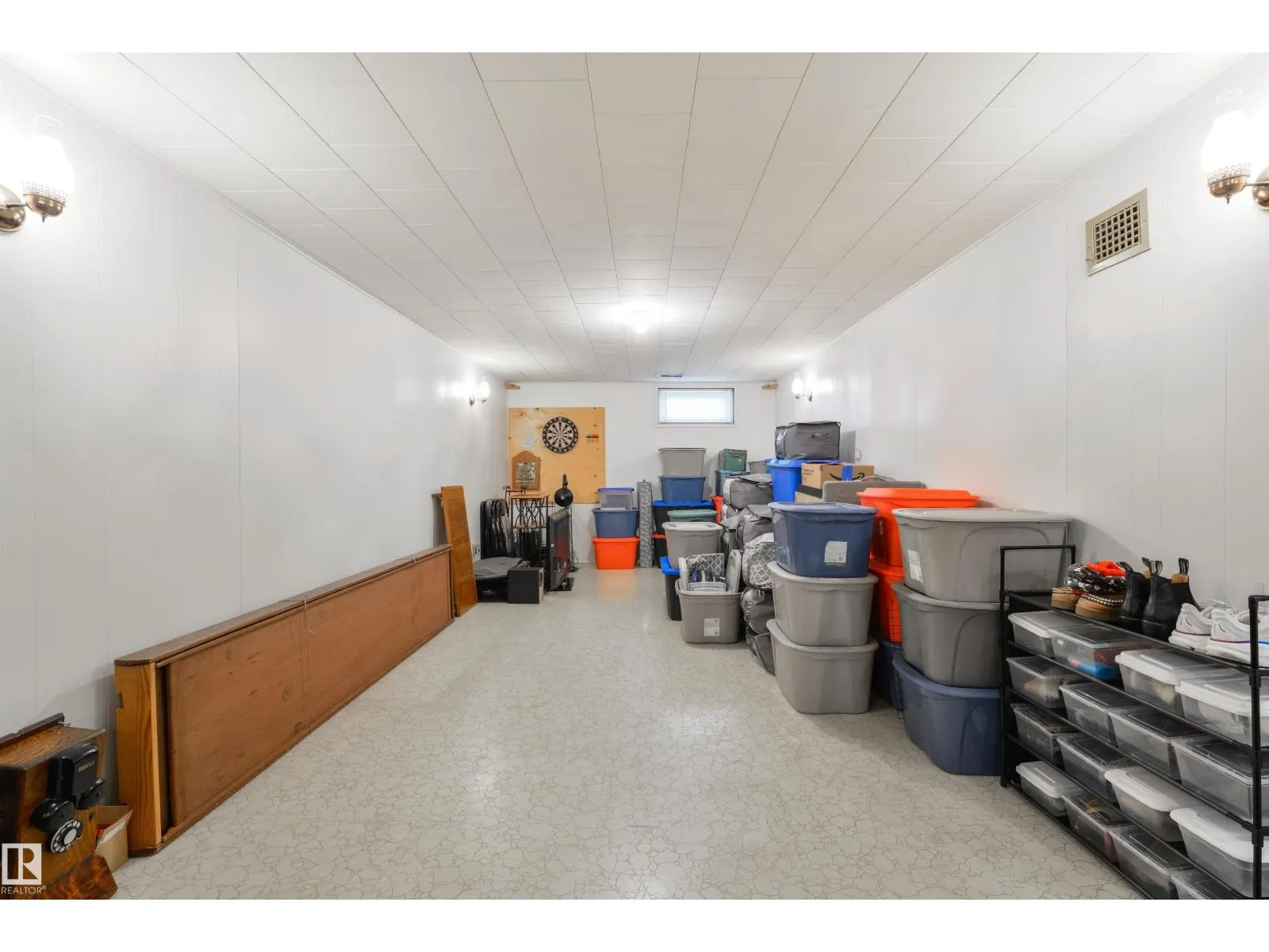 10524 35 AV NW