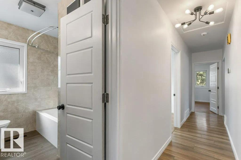 6015 107 ST NW