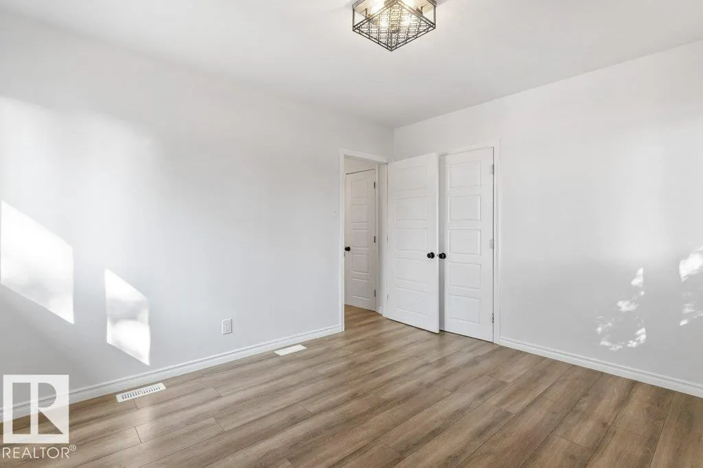 6015 107 ST NW