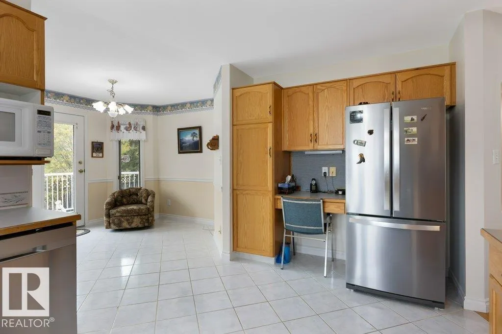 405 GRANDIN DR