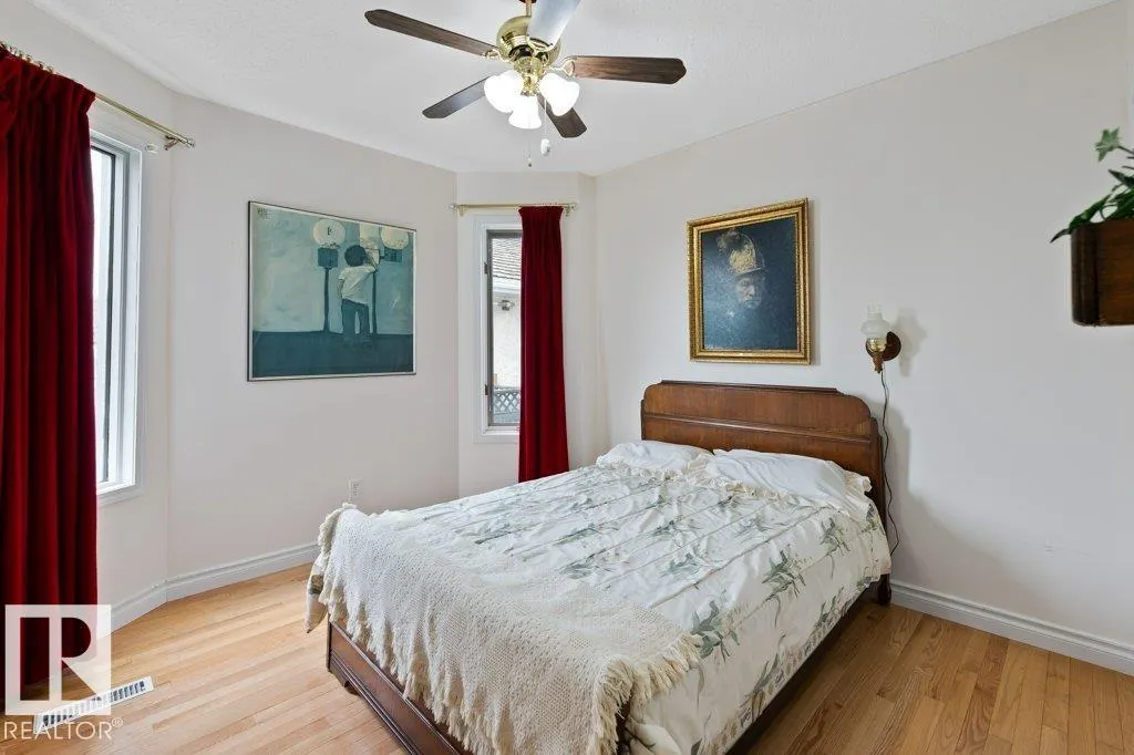 405 GRANDIN DR