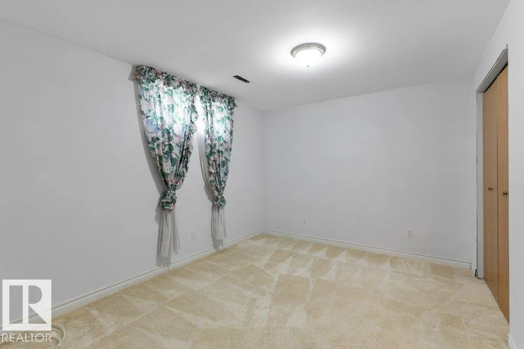 405 GRANDIN DR