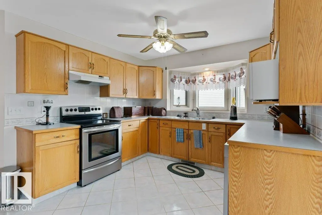 405 GRANDIN DR