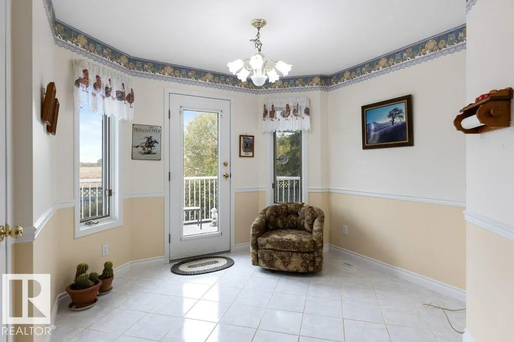 405 GRANDIN DR