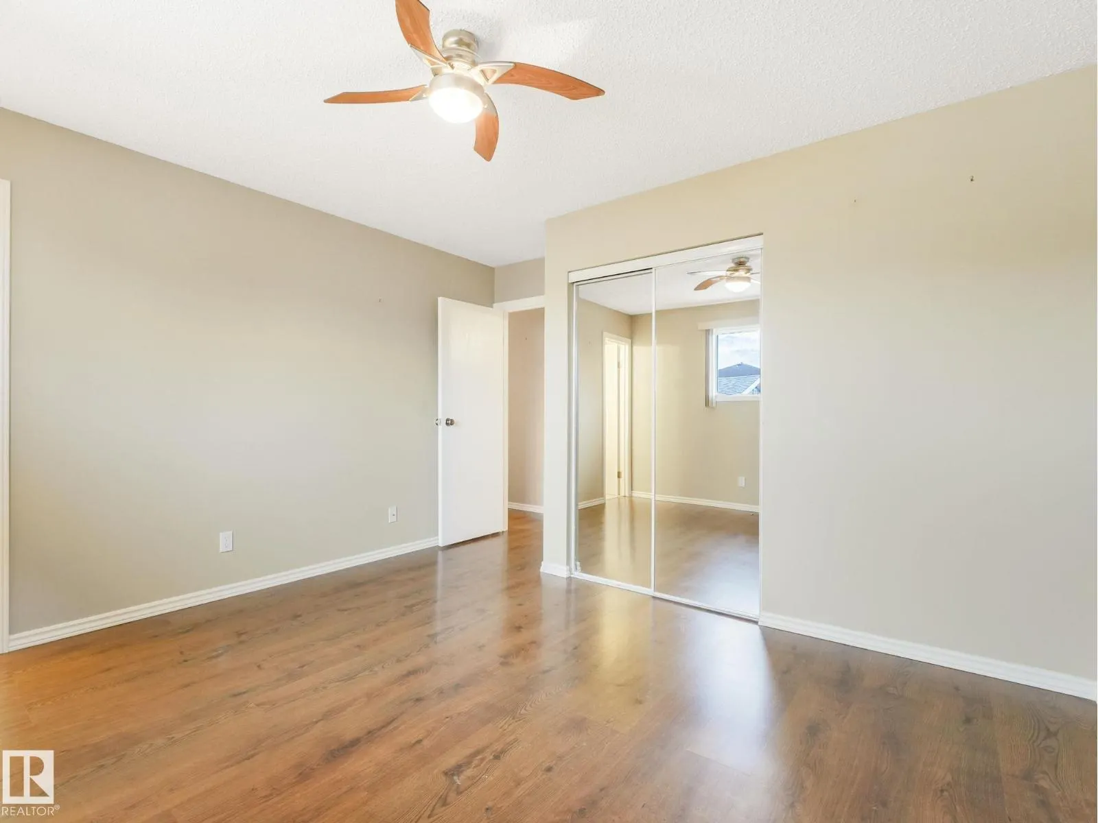 13547 24 ST NW