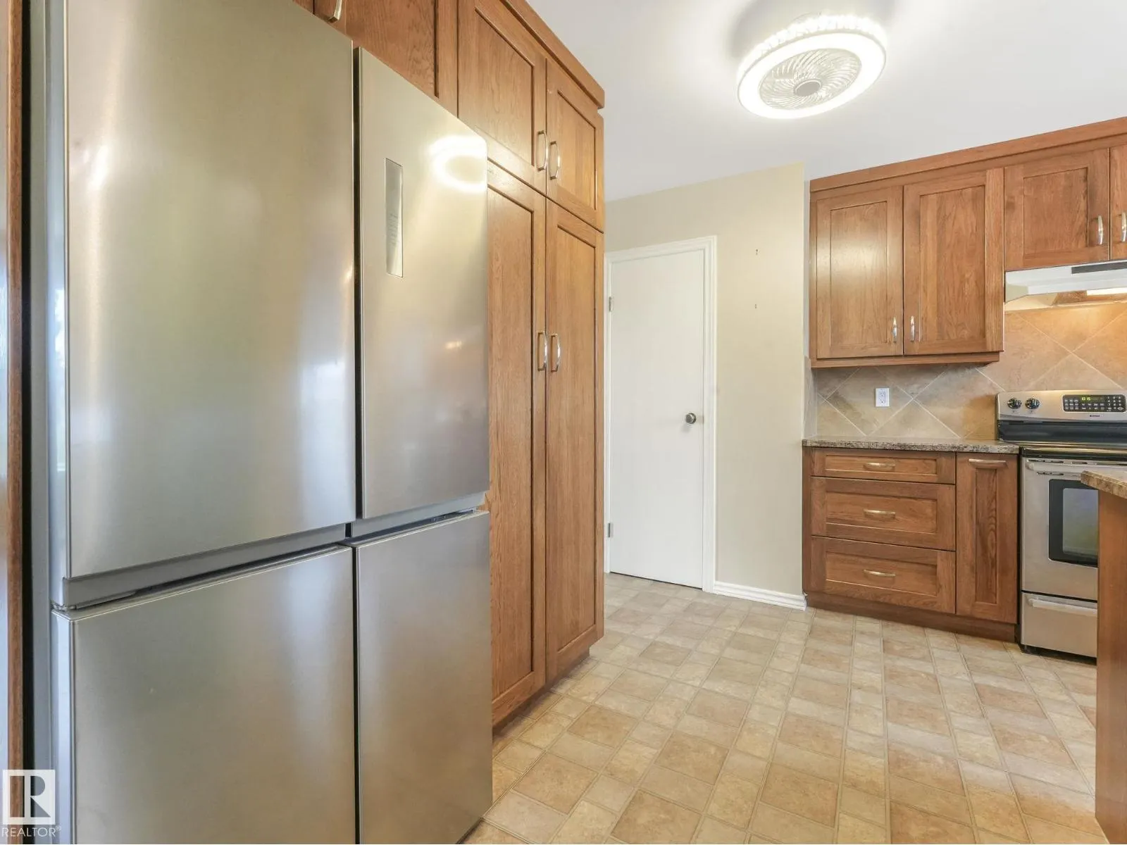 13547 24 ST NW