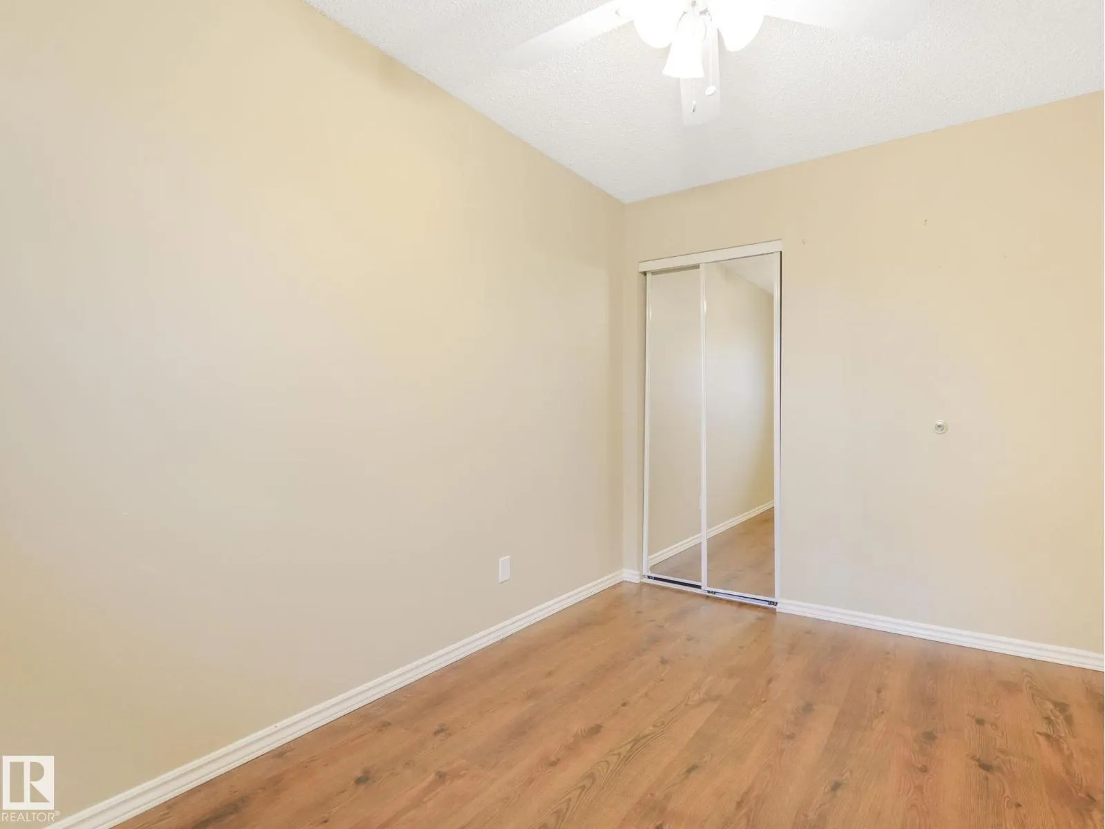 13547 24 ST NW