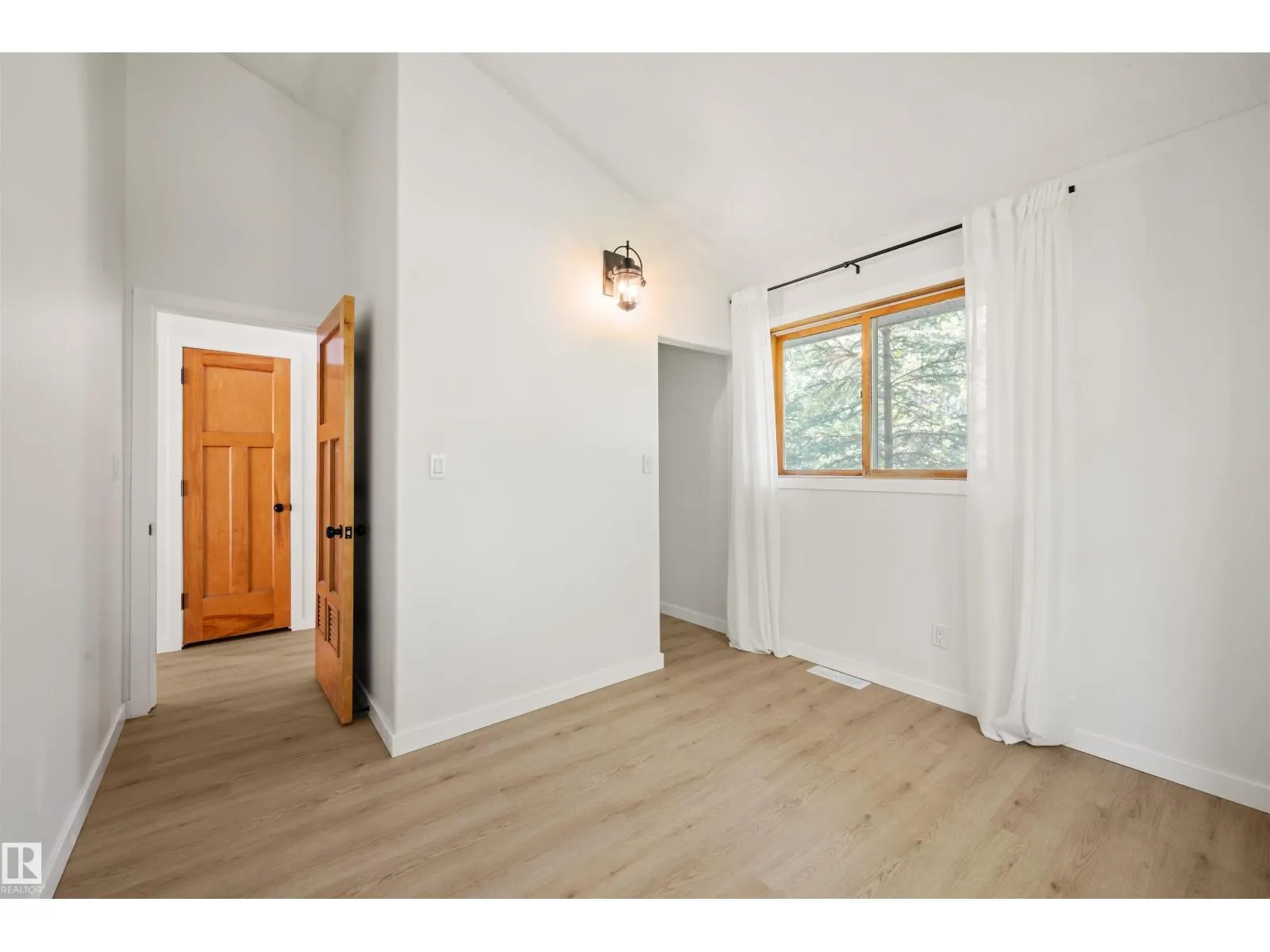 51380 RGE ROAD 205