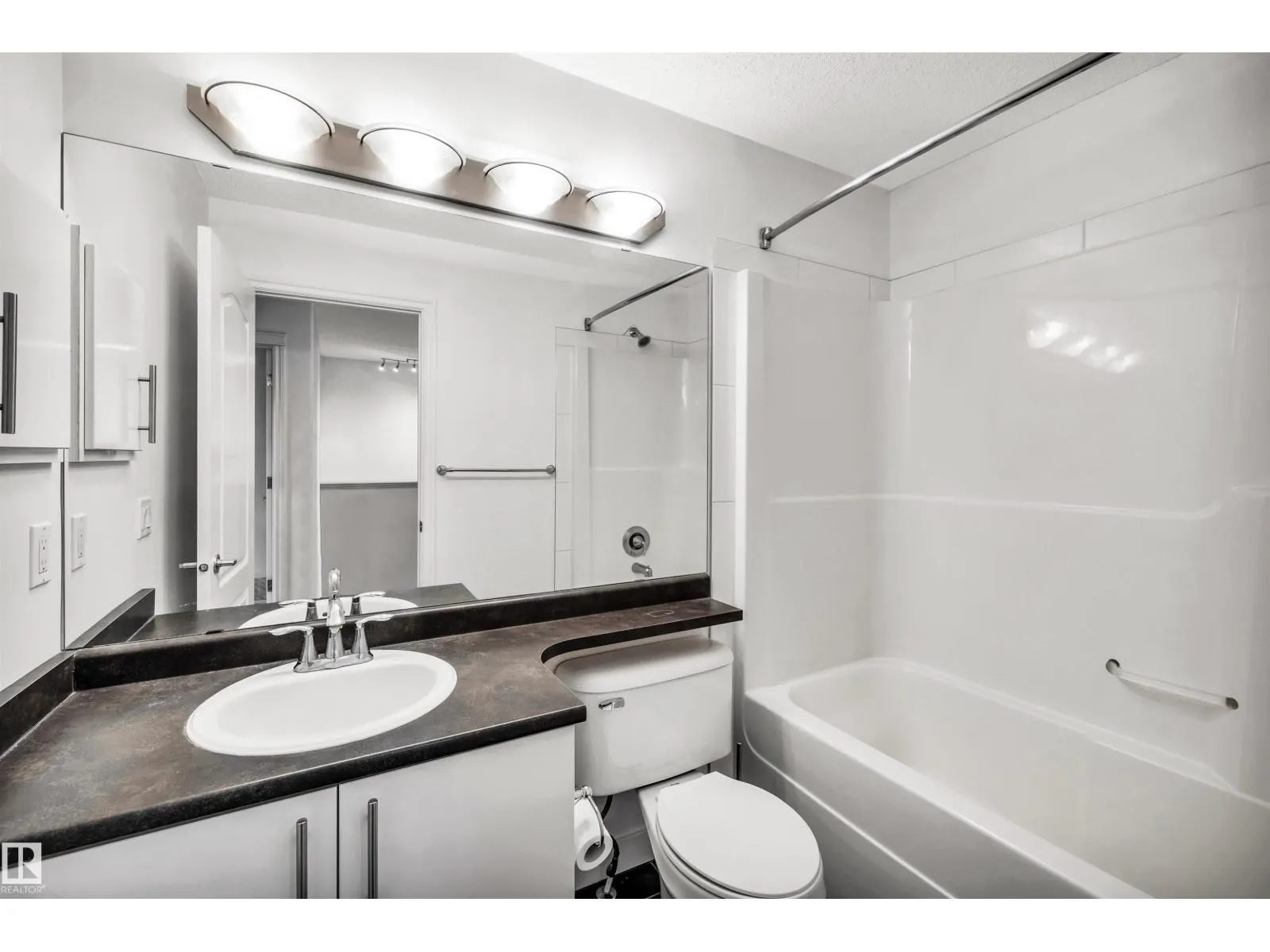 17129 7A AV SW