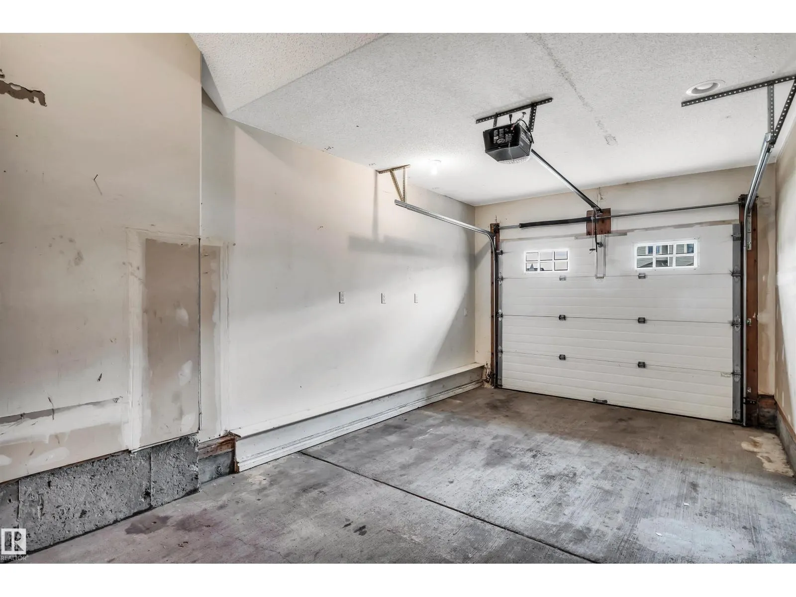 17129 7A AV SW