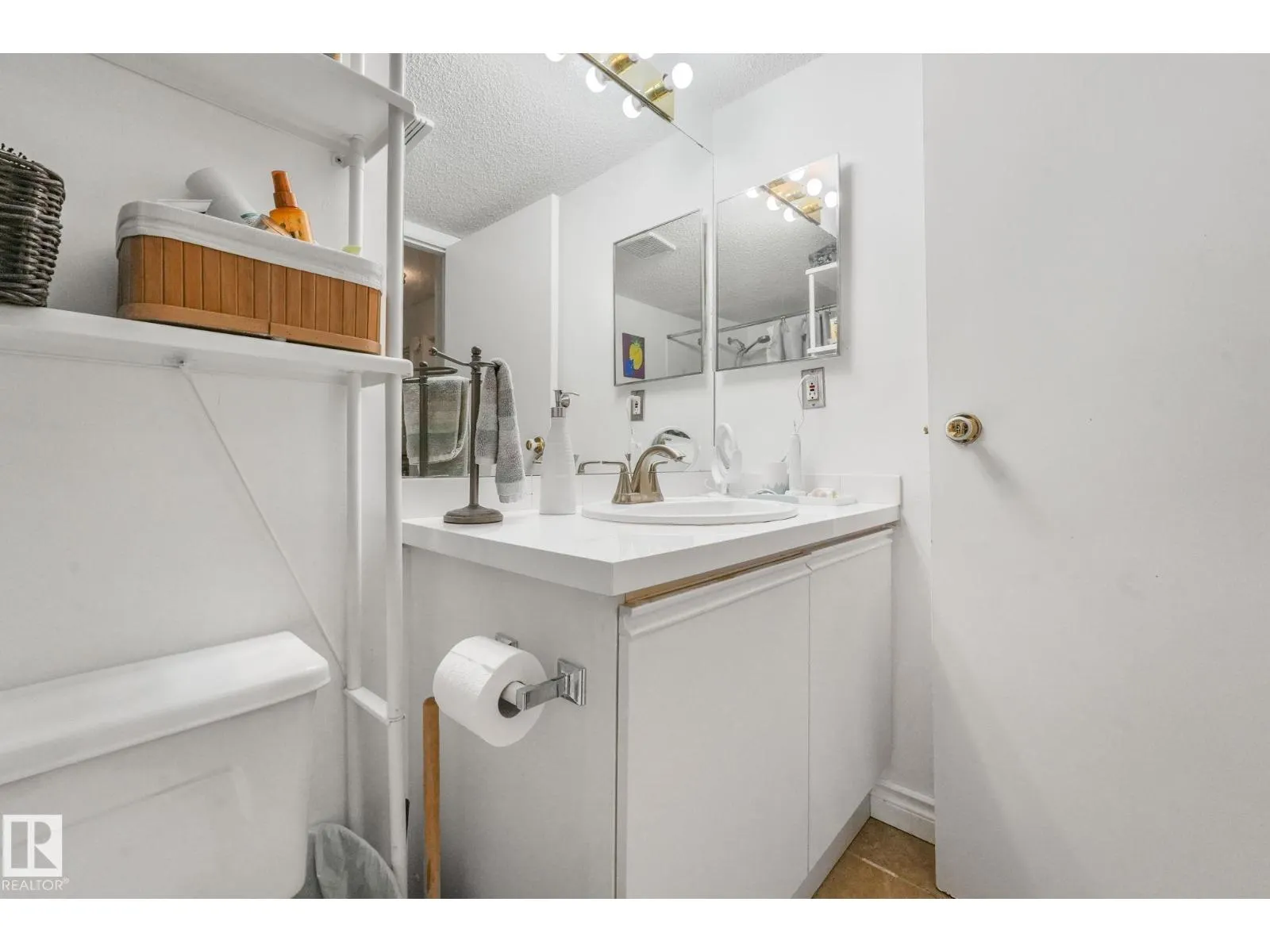 #309 10636 120 ST NW