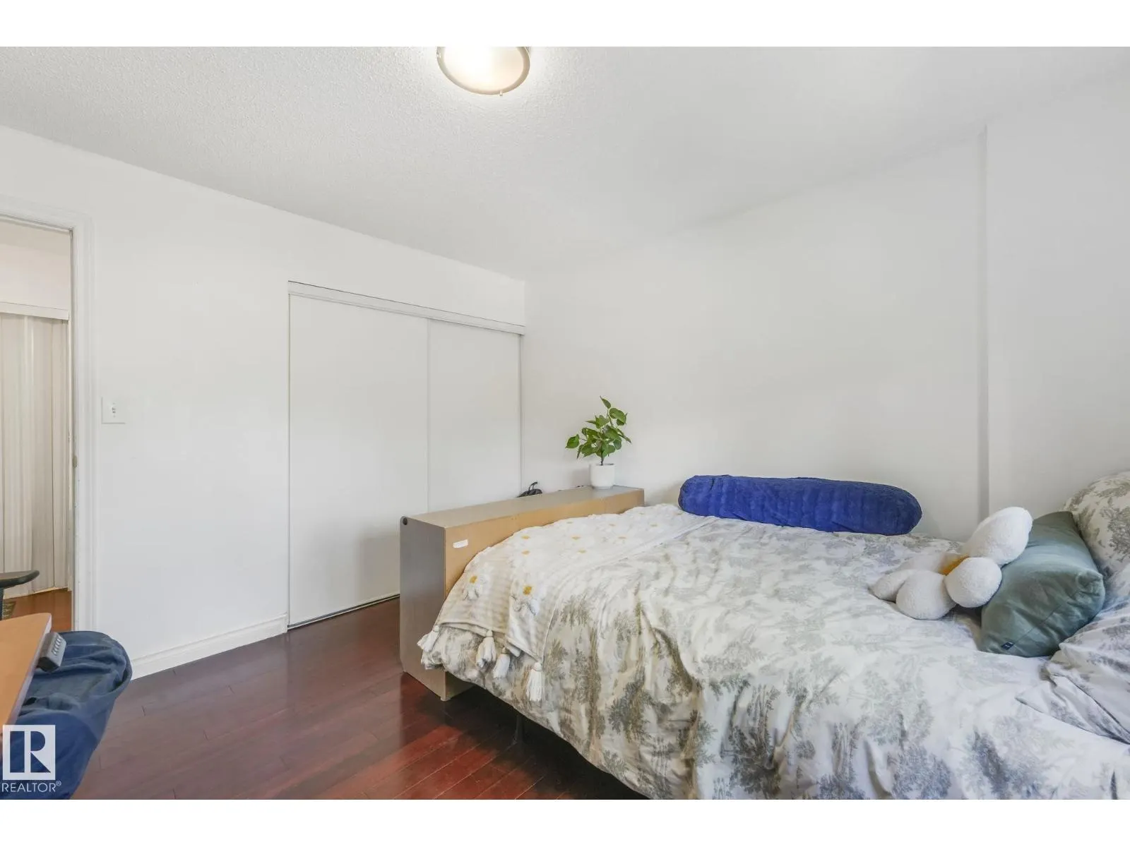 #309 10636 120 ST NW