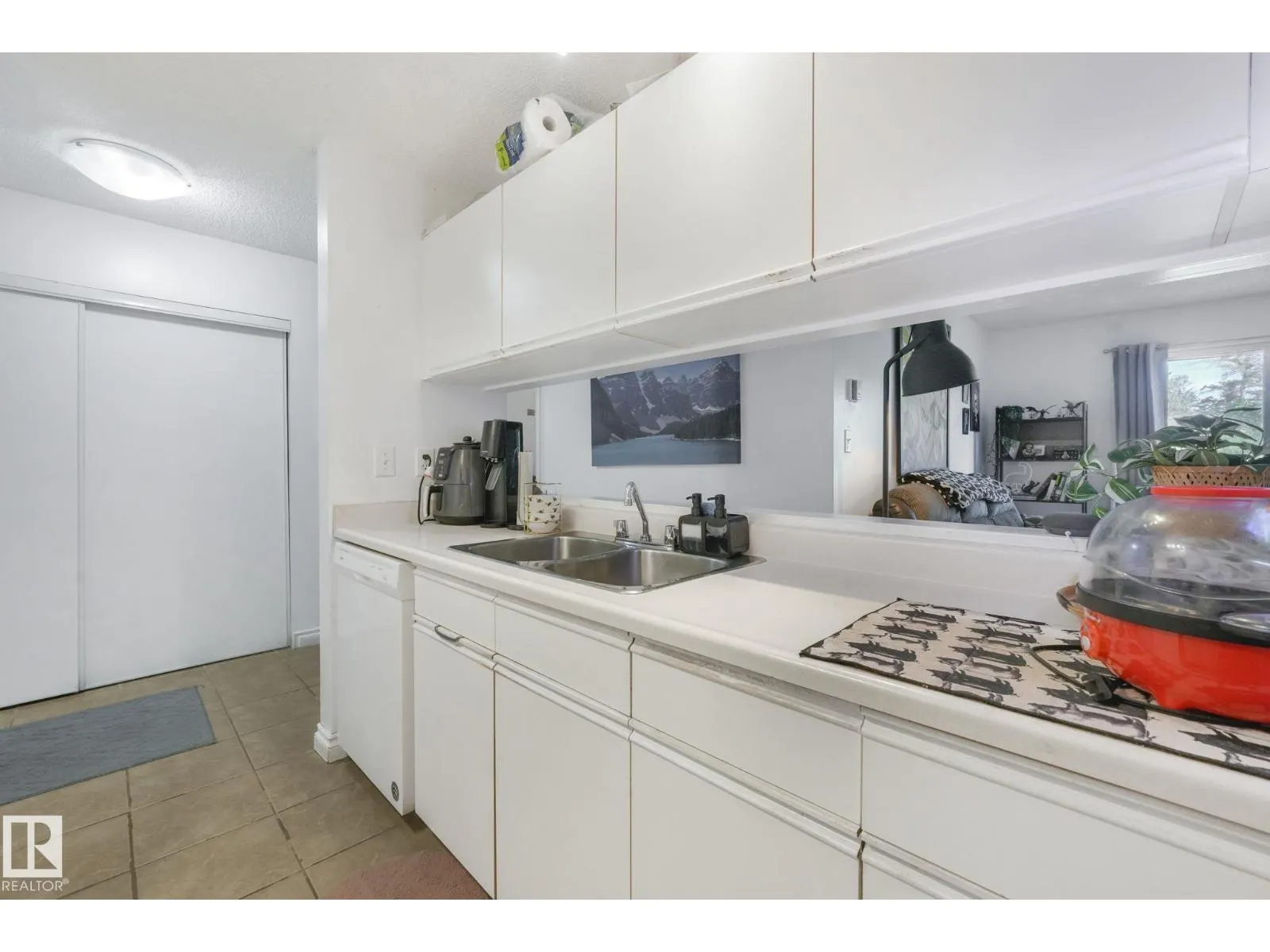 #309 10636 120 ST NW