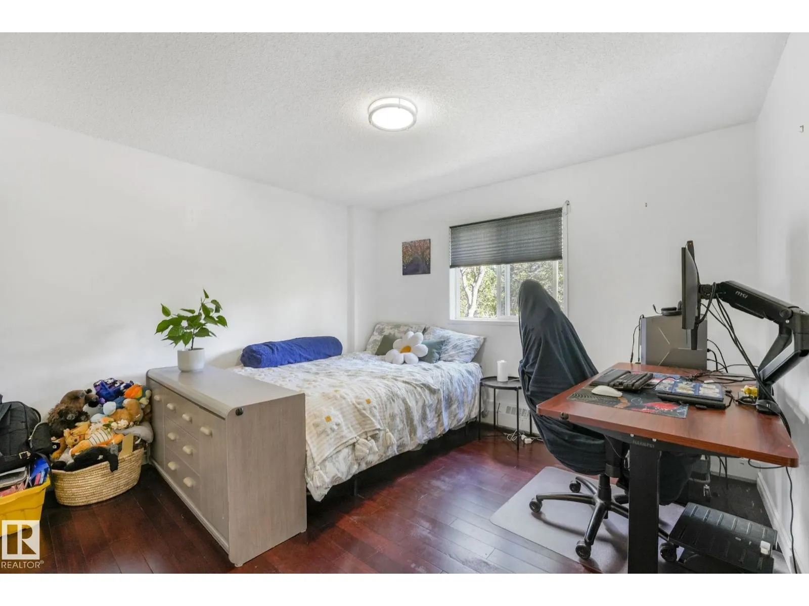 #309 10636 120 ST NW