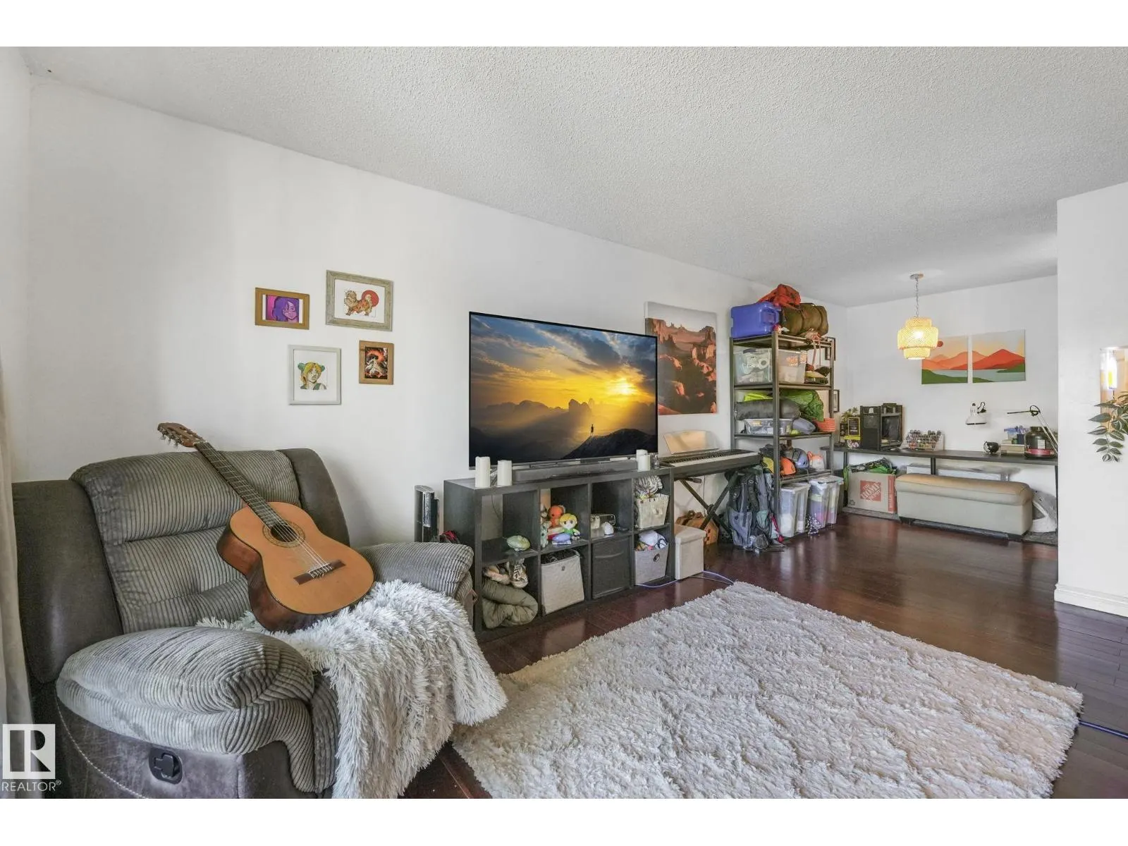 #309 10636 120 ST NW