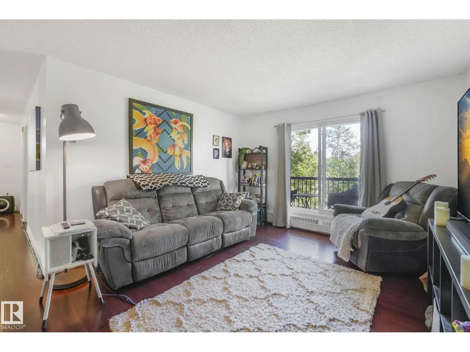 #309 10636 120 ST NW