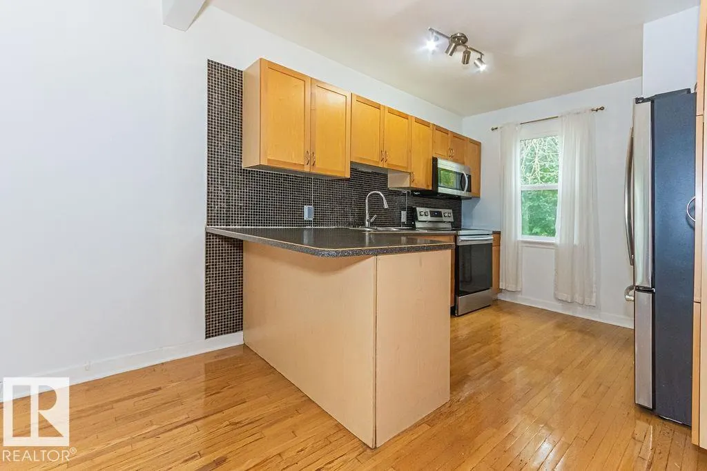 12410 90 ST NW