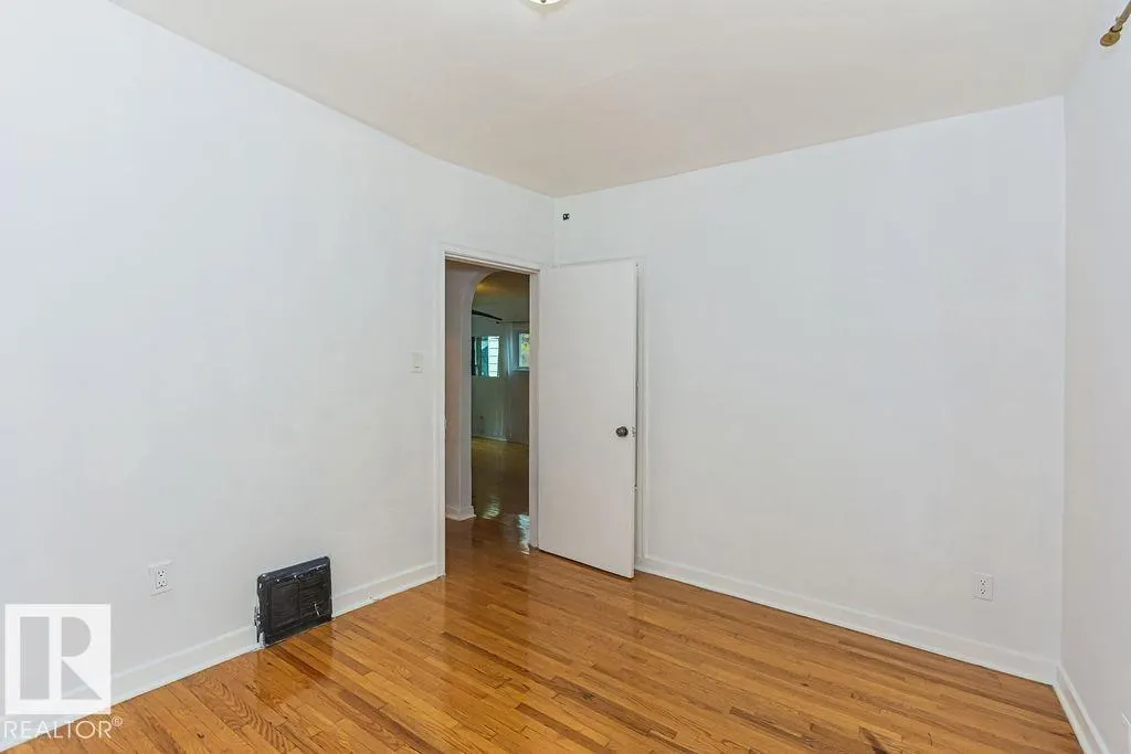 12410 90 ST NW