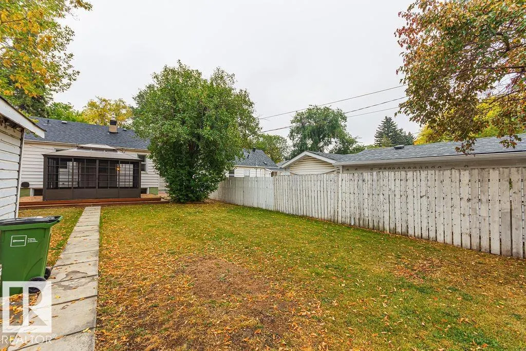 12410 90 ST NW