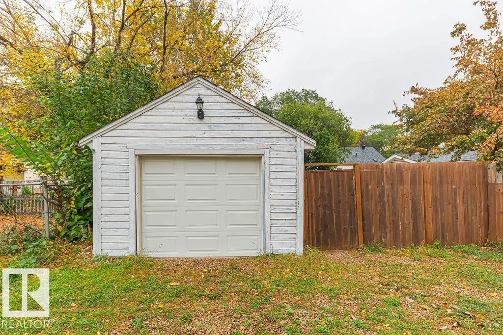12410 90 ST NW