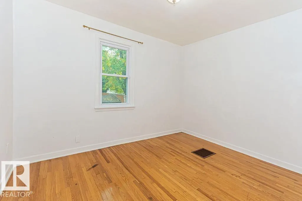 12410 90 ST NW