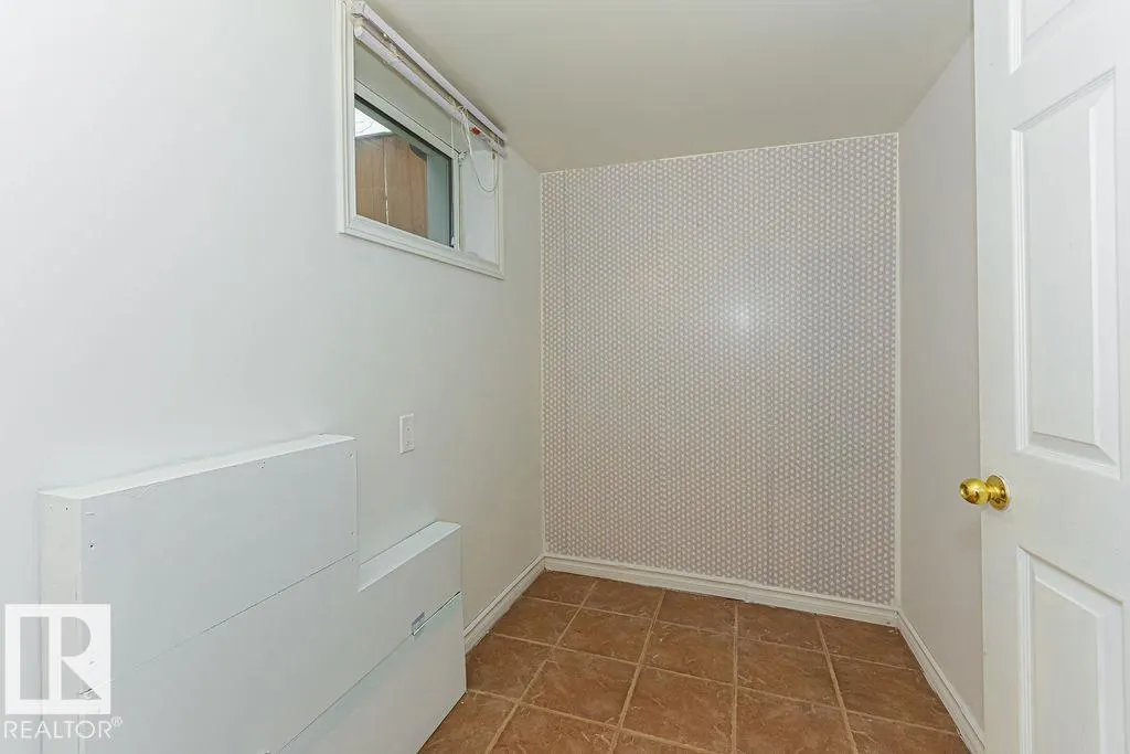 12410 90 ST NW