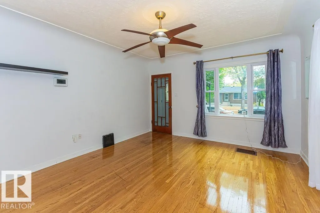 12410 90 ST NW